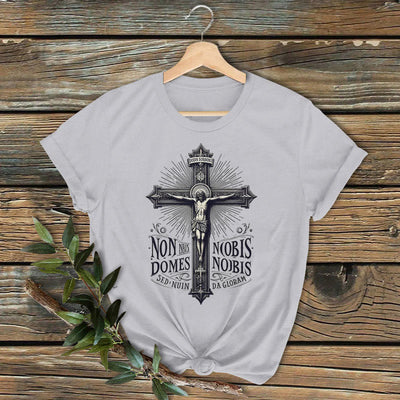 Christianartworkshop Classic Colored Style Crucifixion Emblem Short Sleeve T-shirt