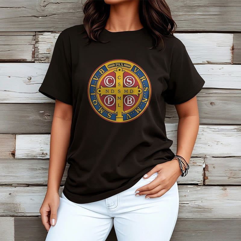 Christianartworkshop Classic Style Golden St. Benedict Medal Short Sleeve T-shirt