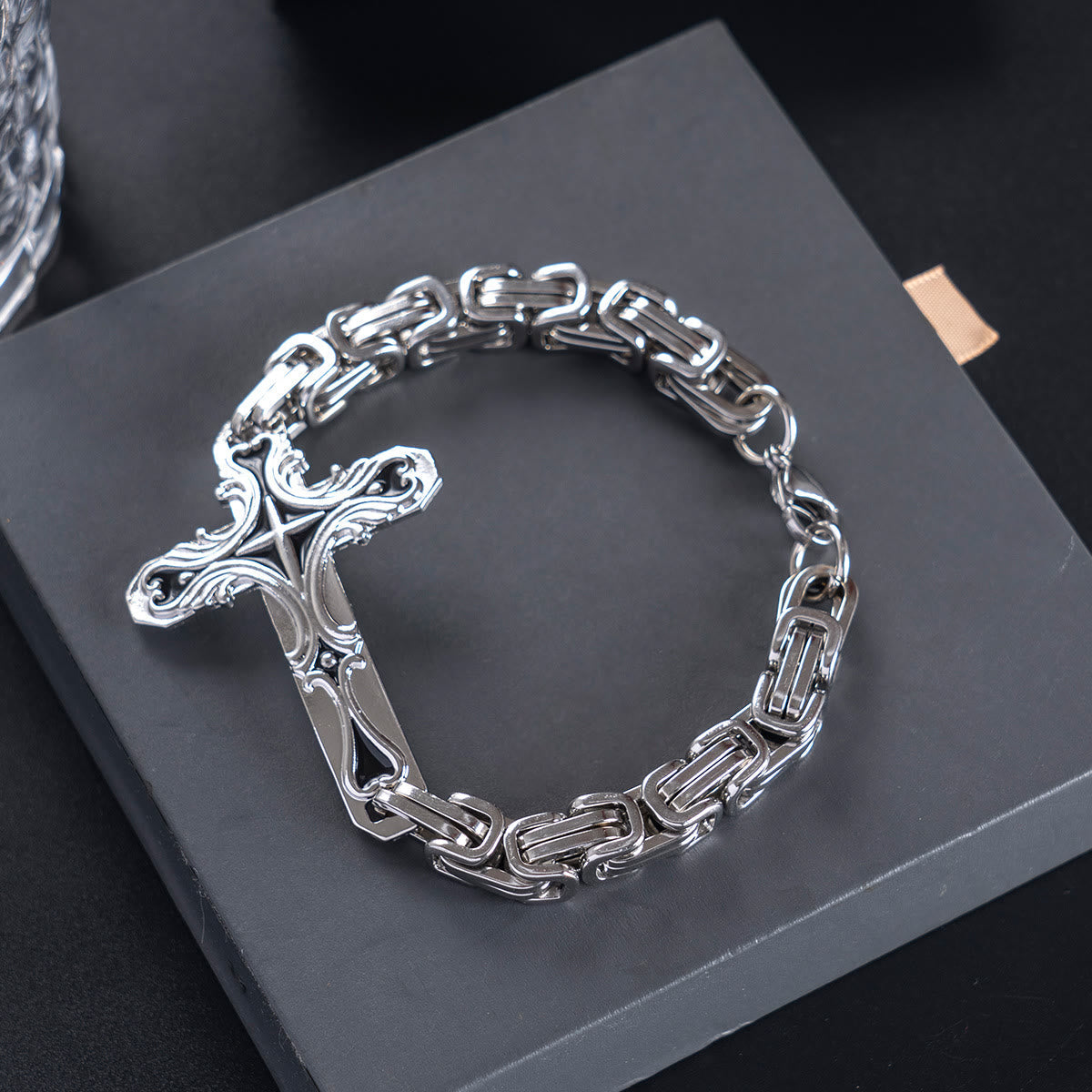 Christianartworkshop Iron & Faith Men's Bracelet: Strength and Redemption in Every Link