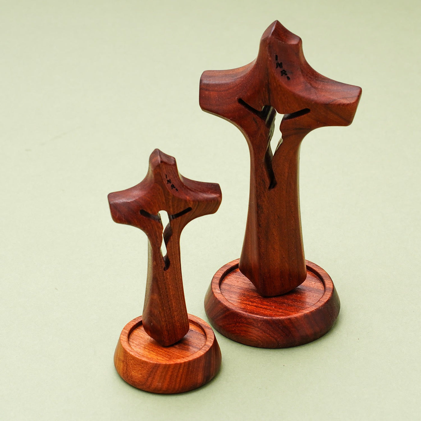 Christianartworkshop Wooden Sacred Cross Desktop Ornament: Casting a Totem of Faith