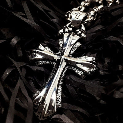 Christianartworkshop 925 Sterling Silver Modern & Minimalist Crucifix Necklace: Simple Design for the Devout