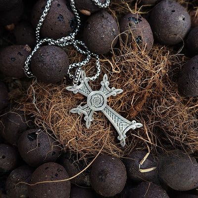 Christianartworkshop 925 Sterling Silver Celtic Crucifix Necklace: A Timeless Blend of Faith and Artistry