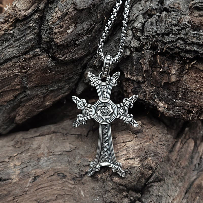 Christianartworkshop 925 Sterling Silver Celtic Crucifix Necklace: A Timeless Blend of Faith and Artistry