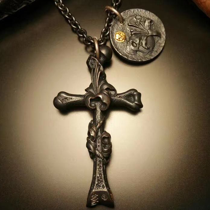 Christianartworkshop 925 Sterling Silver Cross & Flower Necklace: the Confluence of Retro Charm and Divine Imagery