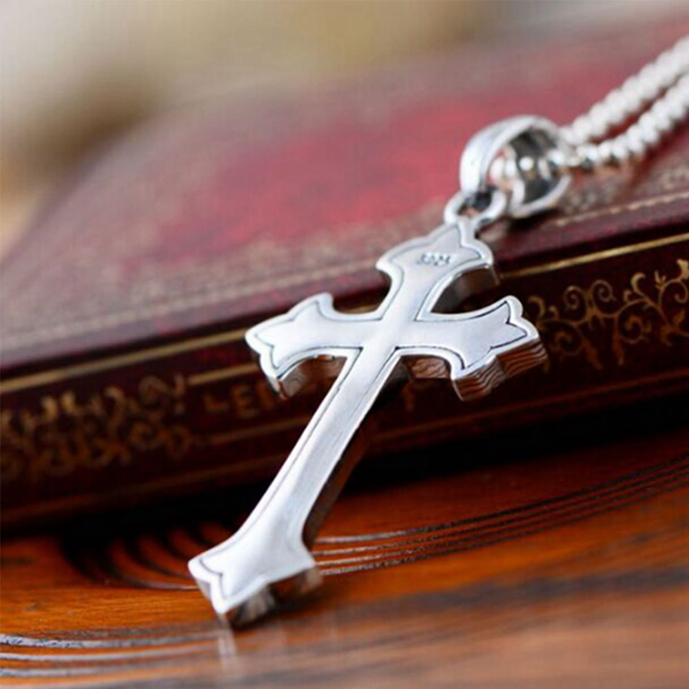 Christianartworkshop 925 Sterling Silver Vintage & Minimalist Style Cross Necklace: Distinctive Symbol of Faith