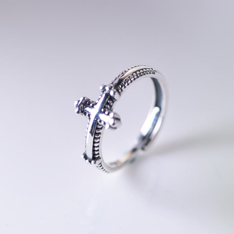 Christianartworkshop Minimalist 925 Silver Cross Ring with Ornate Rope Patterns: Enduring Symbol of Spiritual Bond