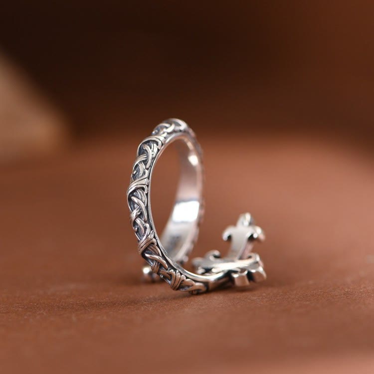 Christianartworkshop Retro 925 Silver Cross Ring with Delicate Vine Engravings: Pure Expression of Faith