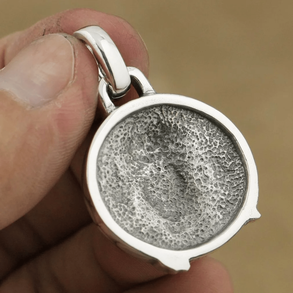 Christianartworkshop 925 Sterling Silver Jesus Crown of Thorns Sacred Necklace