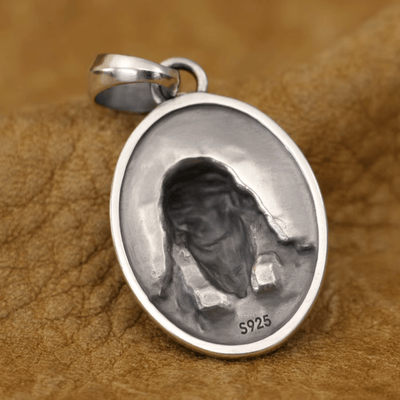 Christianartworkshop 925 Silver Crown of Thorns Jesus Medal Necklace: A Reminder of His Sacrifice