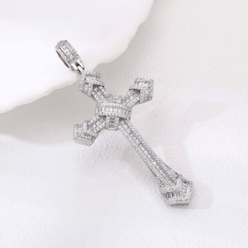 Christianartworkshop Artistic Diamond - Studded Silver Cross Pendant: A Unique Fusion of Elegance and Belief